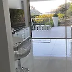La Maison De Doms Avec Jacuzzi Et Vue Apartmán